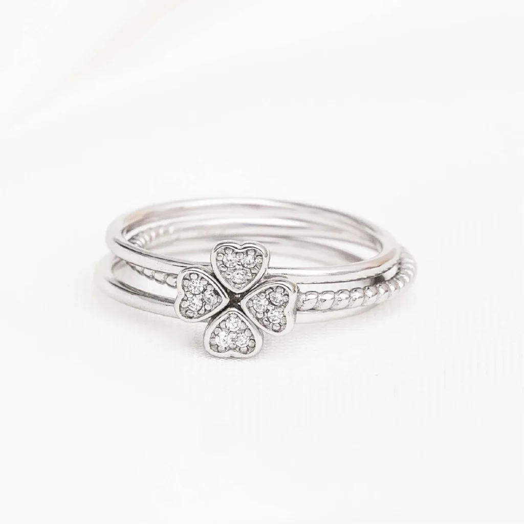 Anillo Ariana